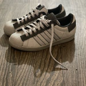 Superstar Adidas Parley